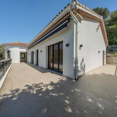 Panoramic-view Villa, 5 En-suites, Pool, Sleeps 10