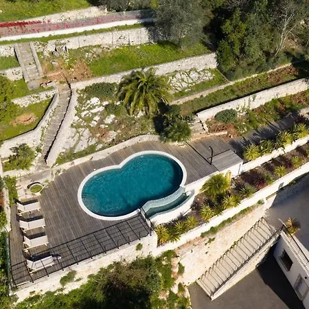 Villa Panoramic-view Villa, 5 En-suites, Pool, Sleeps 10 *