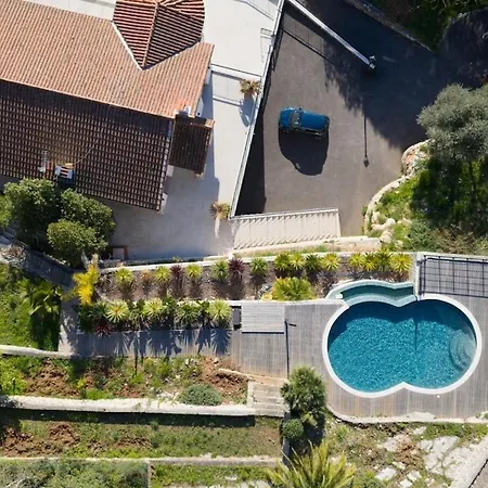 Willa Panoramic-view Villa, 5 En-suites, Pool, Sleeps 10 Nicea